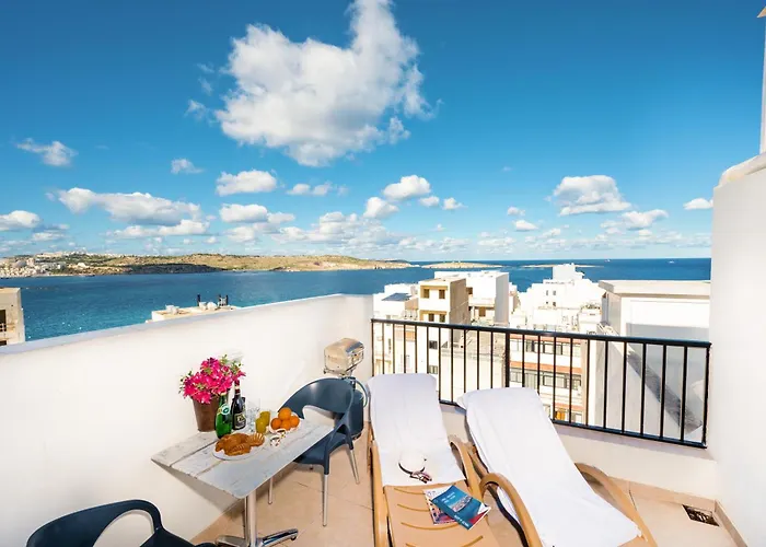 Penthouse With Seaview Terrace